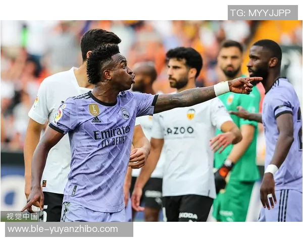 维尼修斯：友谊赛能帮巴西积累经验；我们都很喜欢和安帅共事